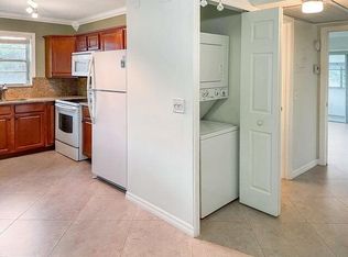 144 Canterbury Dr #F, West Palm Beach, FL 33407