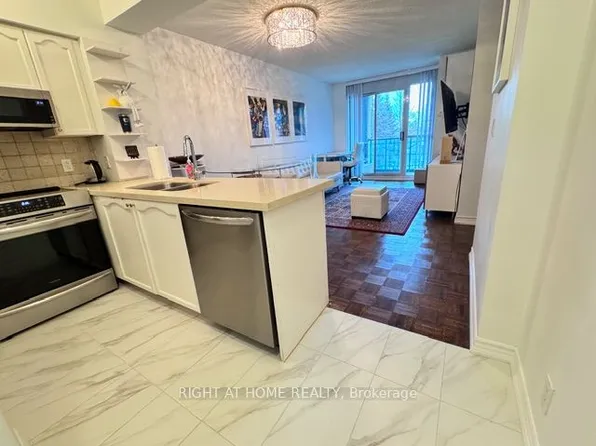 38 Fontenay Ct, Toronto, ON M9A 5H5