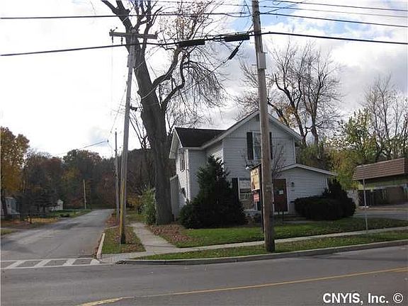 3rd image of 1622 State St