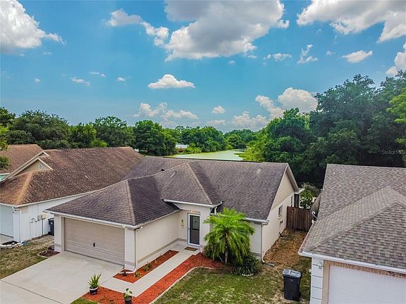 3rd image of 2070 Sarah Louise Dr