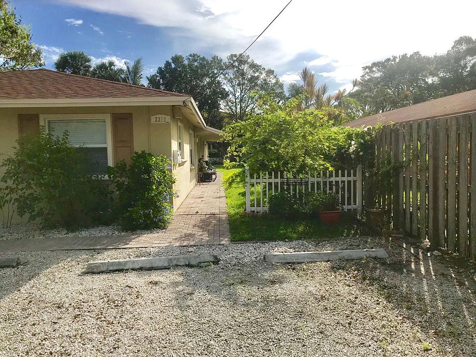 1st image of 2310 SW 18th Ter
