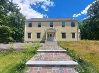 1 Chestnut St, Dover, MA 02030