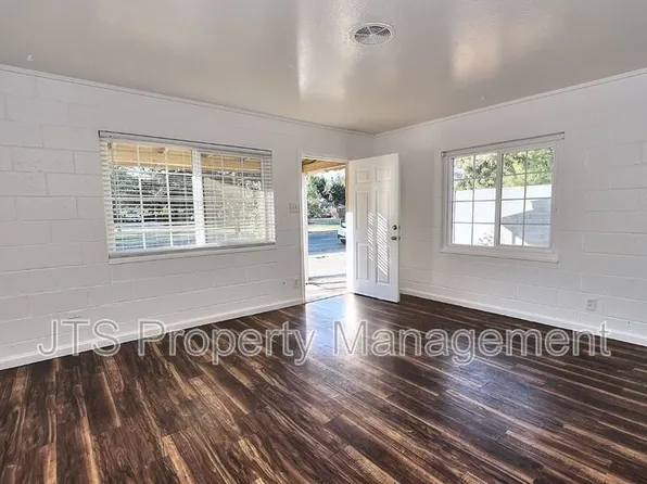 5912 21st Ave, Sacramento, CA 95820