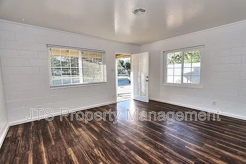 5912 21st Ave Photo 1