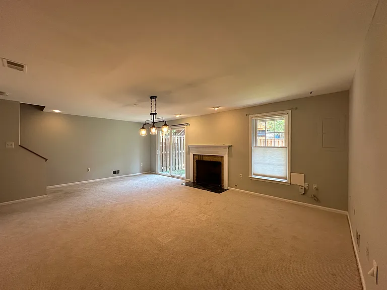 4113 Meadow Field Ct — Photo 36