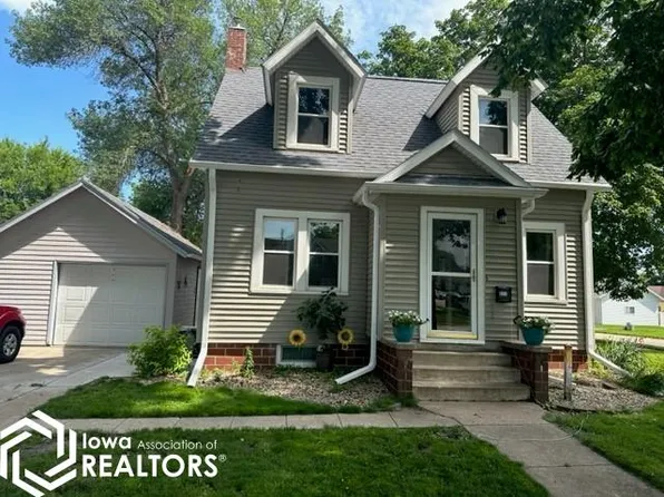 521 E Elm St, Algona, IA 50511