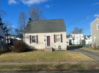 110 Shawmut Ave, North Haven, CT 06473