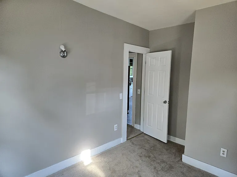 109 Green St #2 — Photo 13