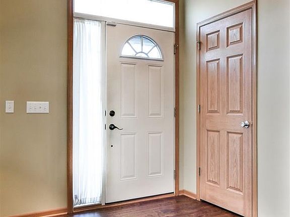 4th image of 2417 S Mineral Dr