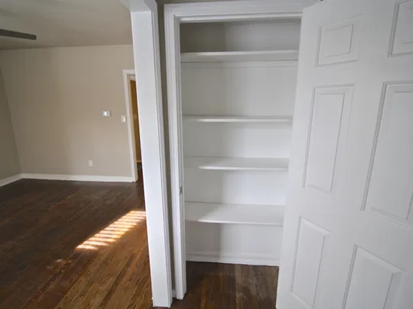 4314 Warwick | Updated Unit in Quiet Neighborhood