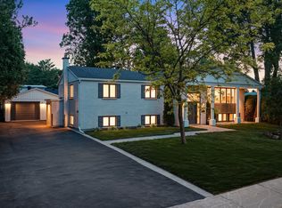 855 Boulevard Queen, Saint Lambert, QC J4S 1V2