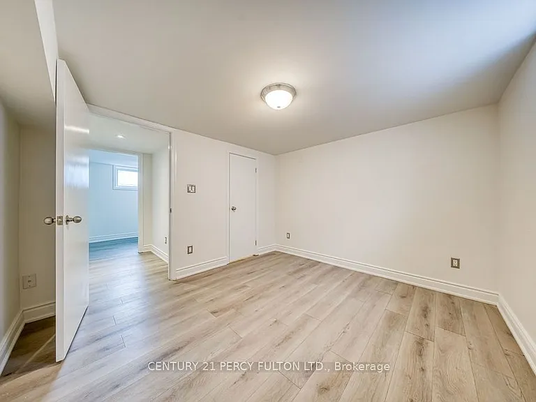 36 Merryfield Dr — Photo 26