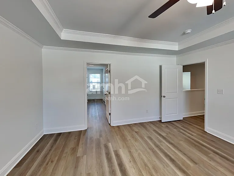 5340 Trust Dr — Photo 11