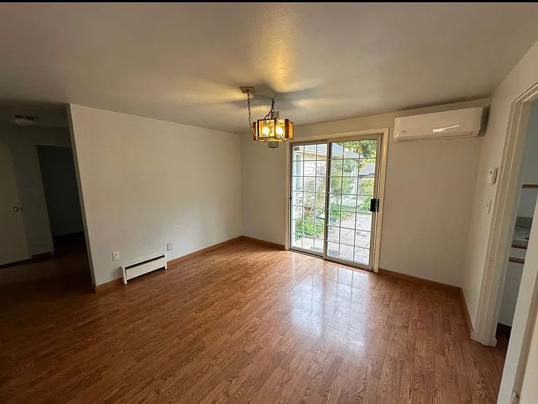 8256 43rd Ave NE — Photo 14