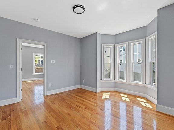 3rd image of 44 Granville Ave