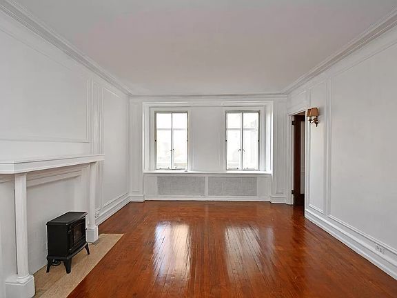 4th image of 3900 Rose Hill Ave Unit 205A