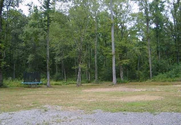 2nd image of 190 Honeysuckle Way
