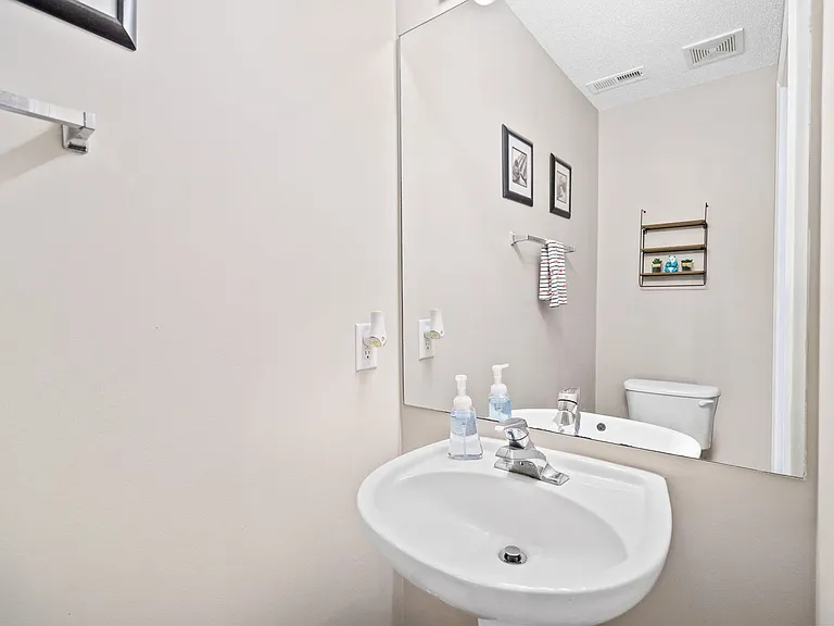 6314 Inkberry Dr — Photo 21
