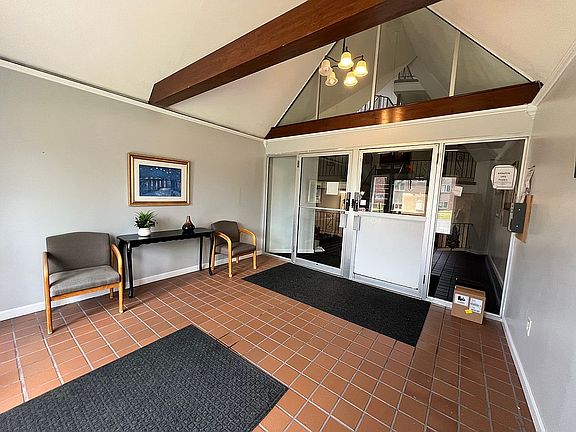 4th image of 2108 Phillips Rd APT 25