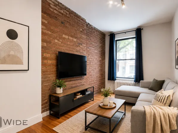 7 Saint Mark's Place image 1 of 7