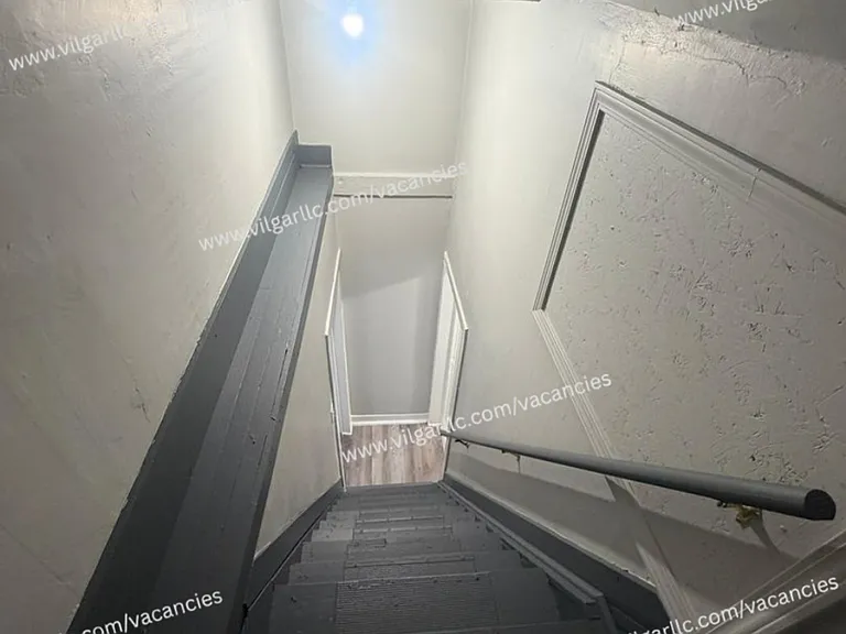 109 Columbia St — Photo 11