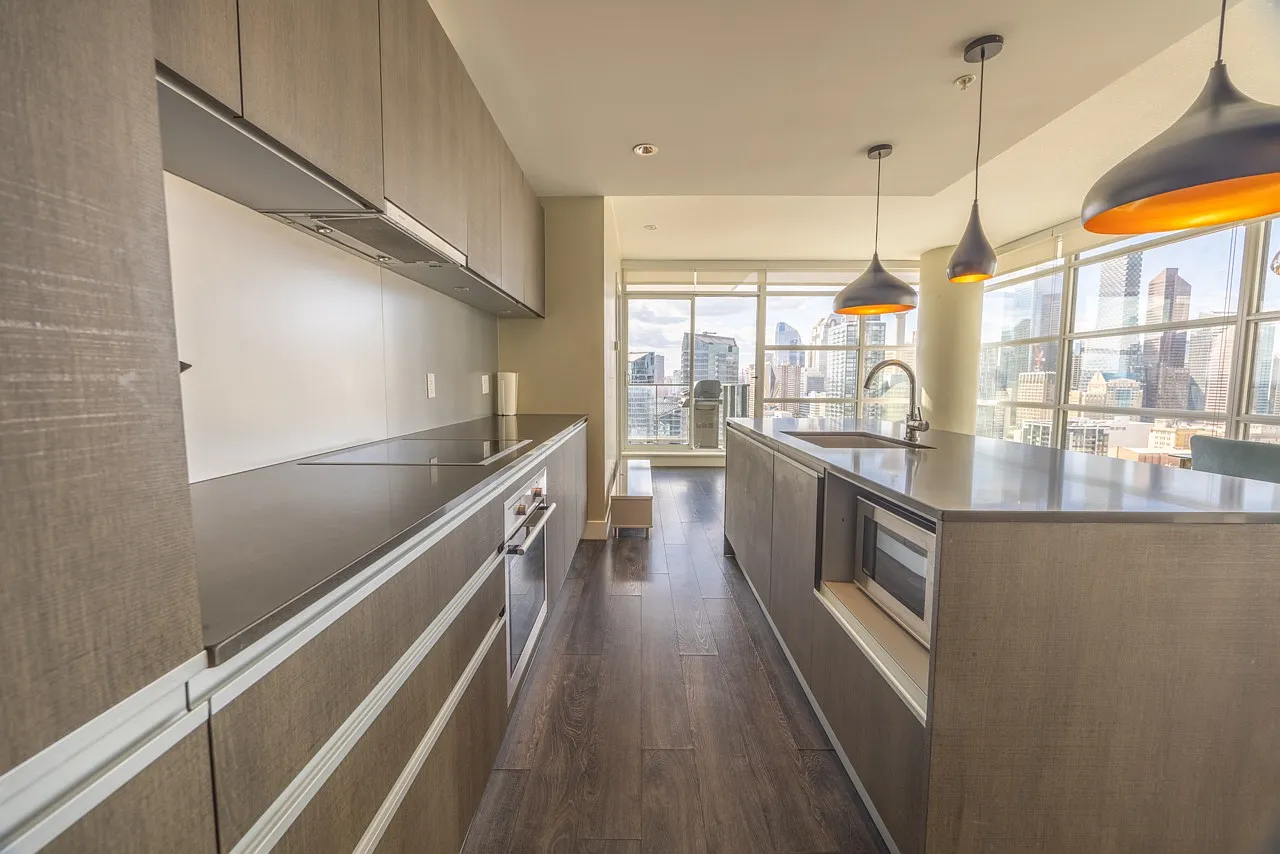 2 bed, 855 sqft, $2,950 — Photo 2