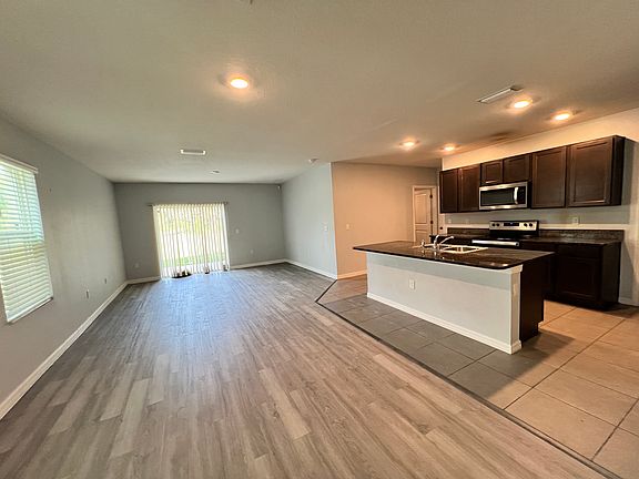 4th image of 9057 Water Chestnut Dr