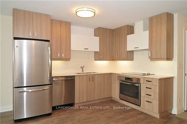 18 Uptown Dr #812 — Photo 3