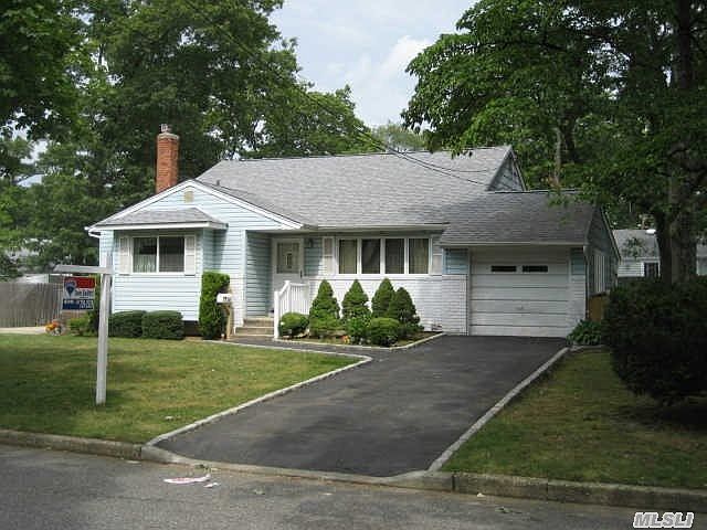 1st image of 121 W 17th St