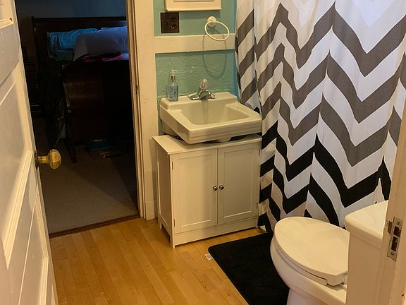 Jack & Jill bathroom 