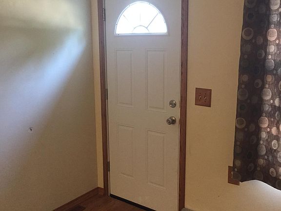 5th image of 424 E Greenview Ave
