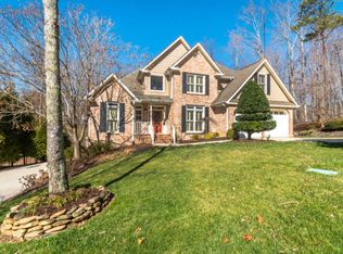 1090 Harbor Landing Dr, Soddy Daisy, TN 37379