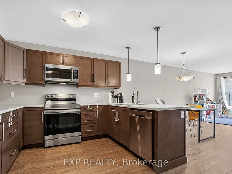 98 Seabert Dr — Photo 9