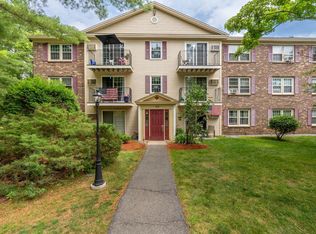 2 Autumn Leaf Dr APT 15, Nashua, NH 03060