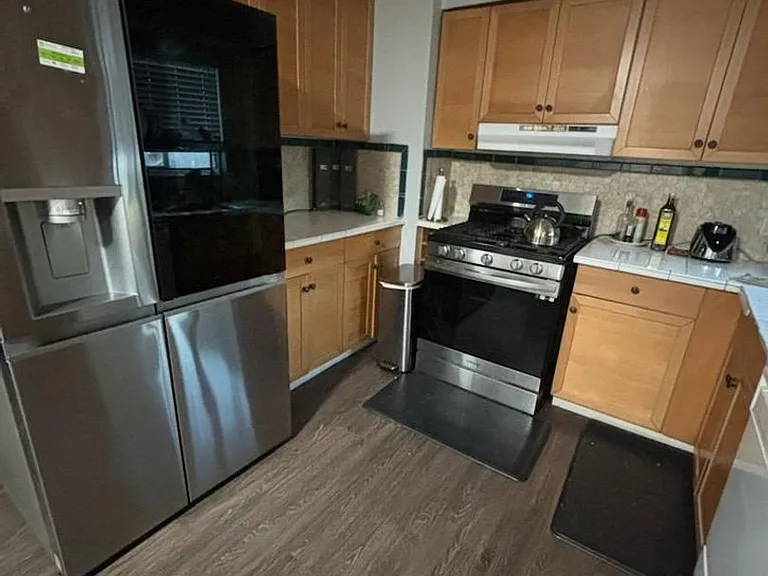 1501 Sterling St #1501 — Photo 6