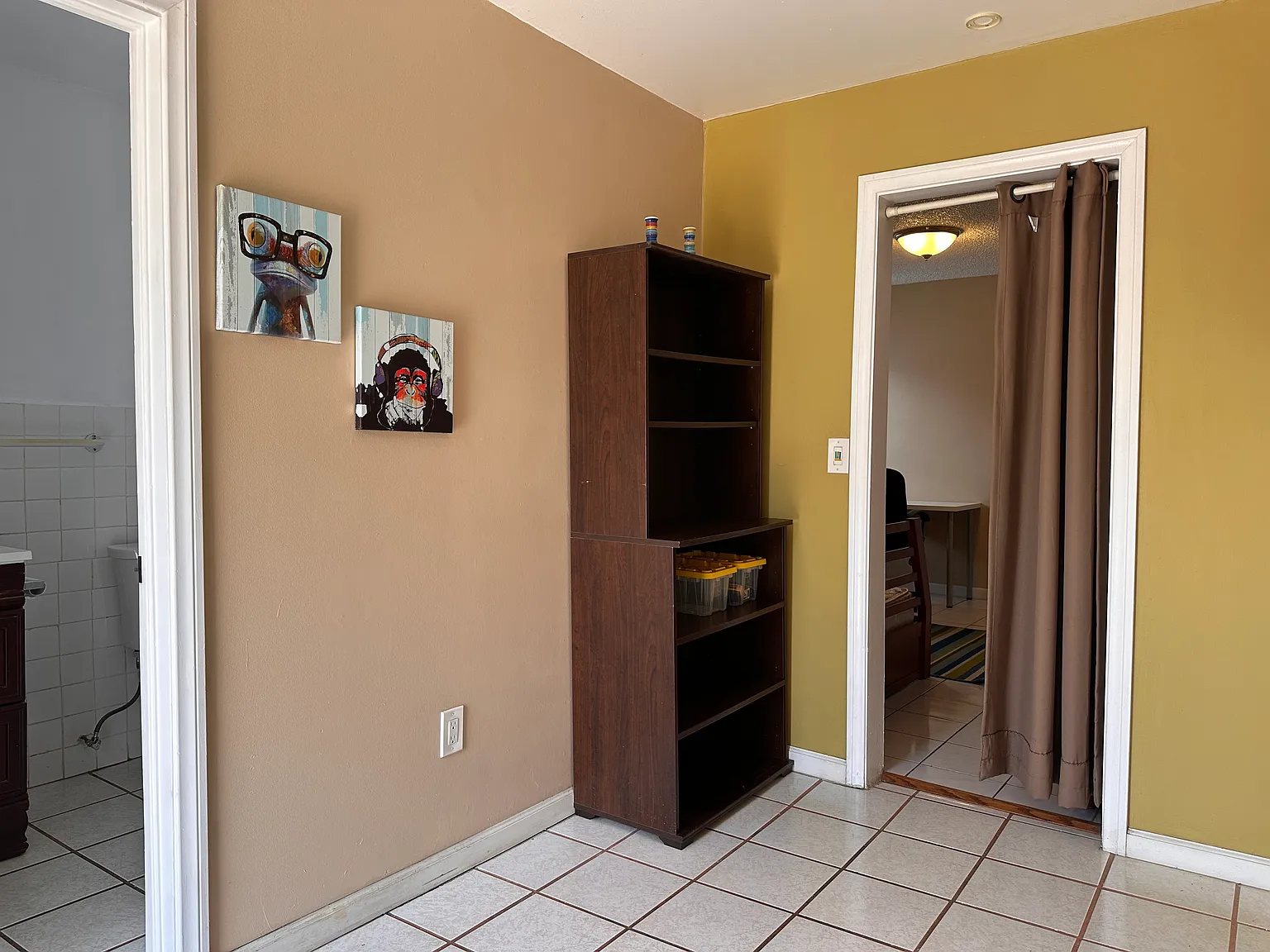 1 bed, 1000 sqft, $1,300 — Photo 4