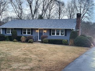 25 Watuppa Rd, Westport, MA 02790