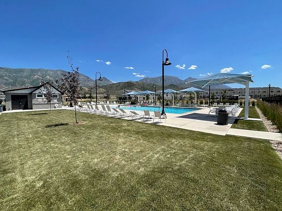 5th image of 1256 W Hidden Spring Dr