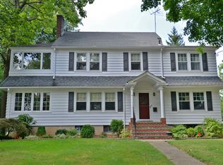 8 Ferndale Rd, Madison, NJ 07940