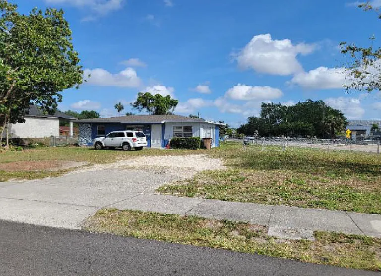 701 Coolidge Ave — Photo 1