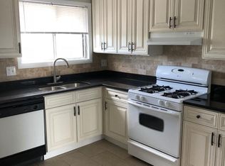 3512 Salem Walk APT AG, Northbrook, IL 60062