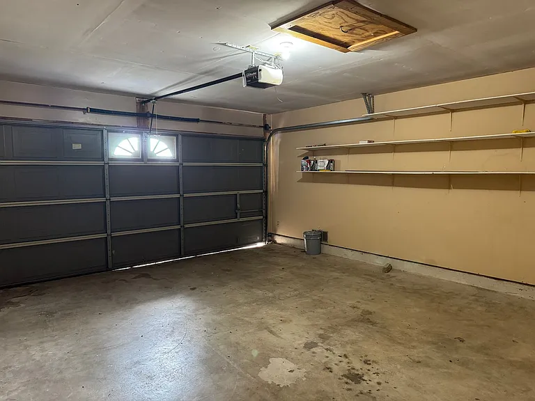 8003 Chestnut Manor Dr — Photo 19