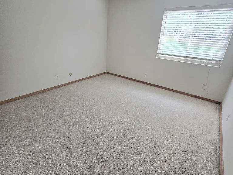 5648 Slicers Cir — Photo 18