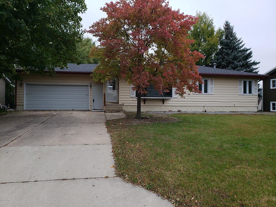 1st image of 404 Meadowlark Ln