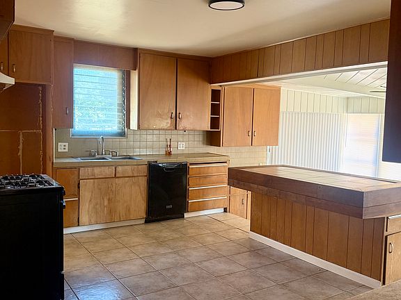 3rd image of 3037 S Shirk Rd #A