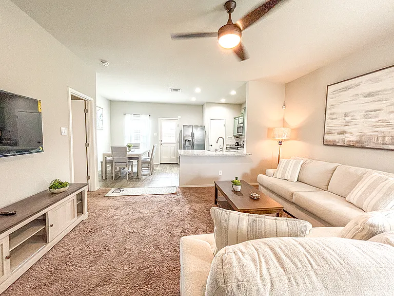 9023 Alvarado Bnd — Photo 21