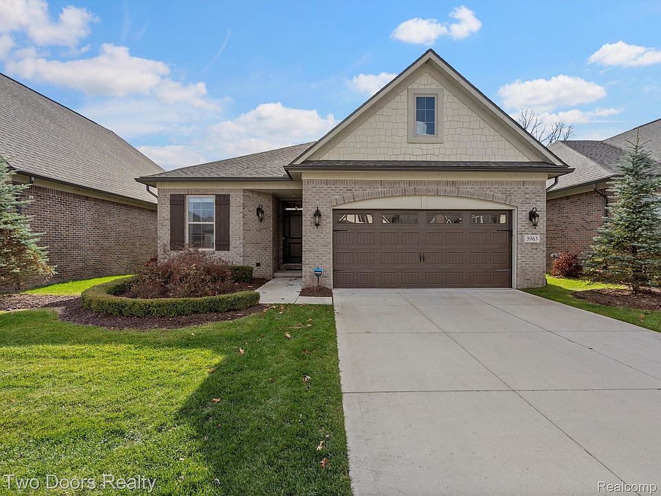 1st image of 3963 Vendome Dr