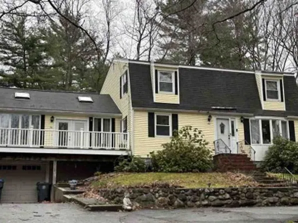 75 North St, Methuen, MA 01844