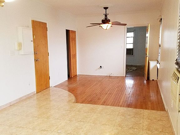 3rd image of 196 Bay 25th St #2