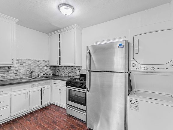 4th image of 1424-1430 Echo Park Ave #1430-1/2